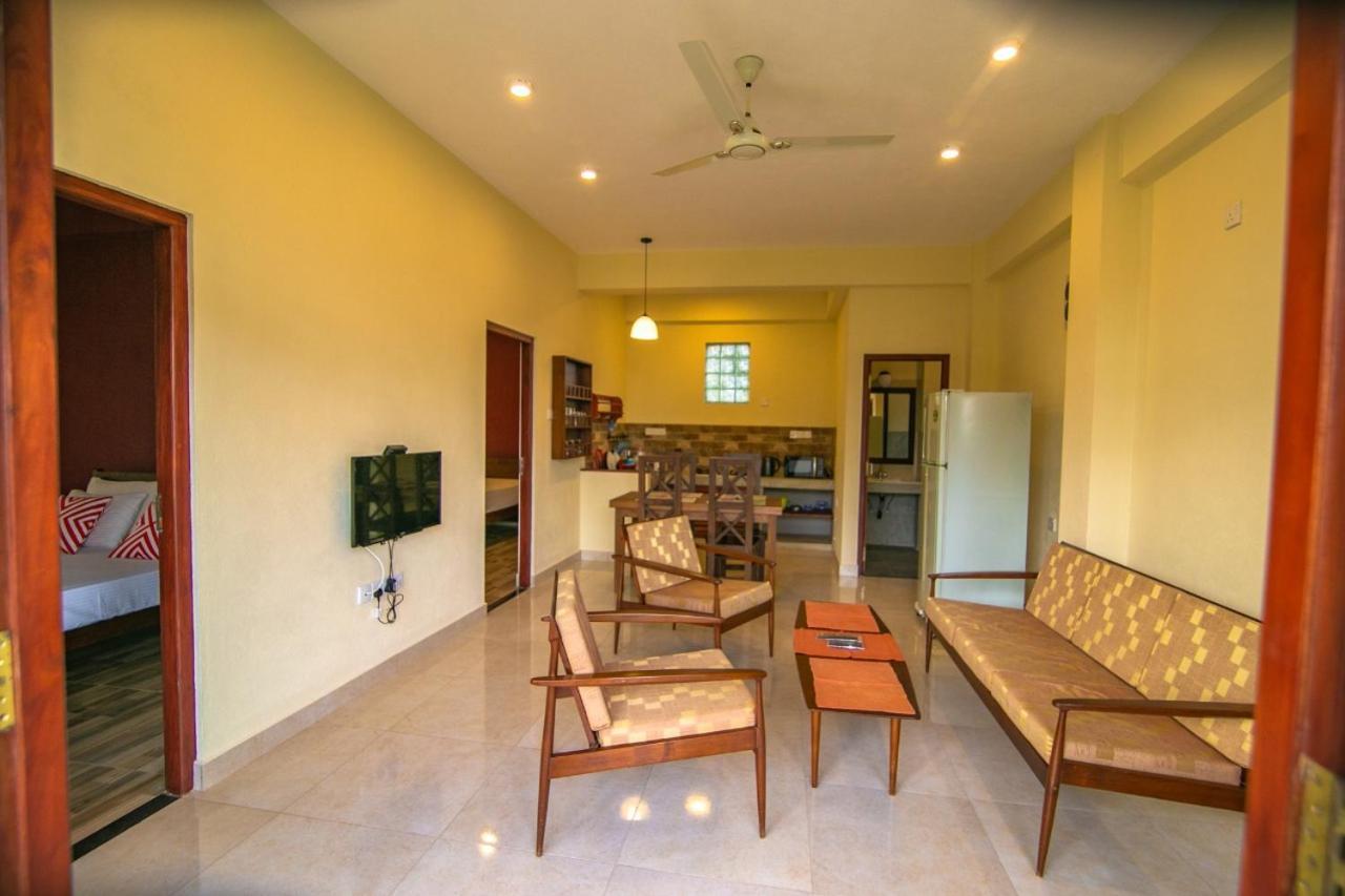 Athithi Villa Hikkaduwa Ngoại thất bức ảnh