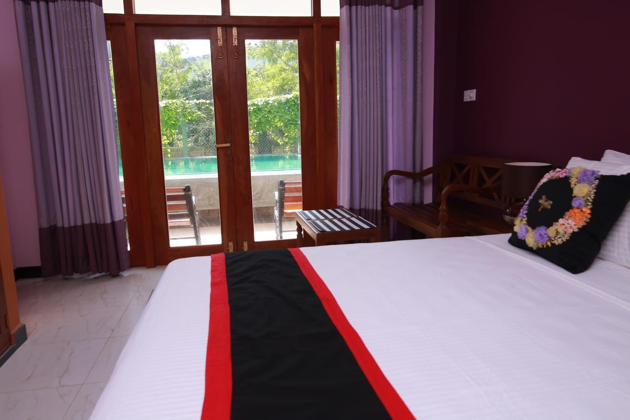 Athithi Villa Hikkaduwa Ngoại thất bức ảnh