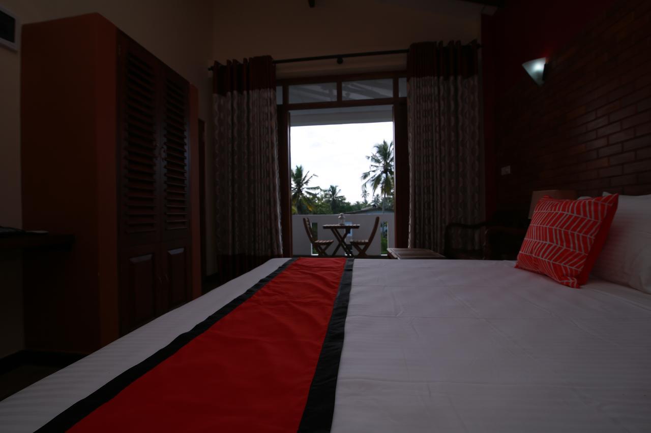 Athithi Villa Hikkaduwa Ngoại thất bức ảnh